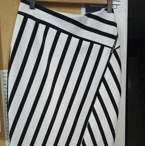 Guess skirt